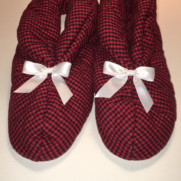 Macy’s Women’s Booty Slippers NWOT - Picture 7 of 8